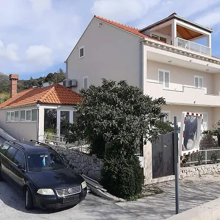 בית נופש Sea Vision *